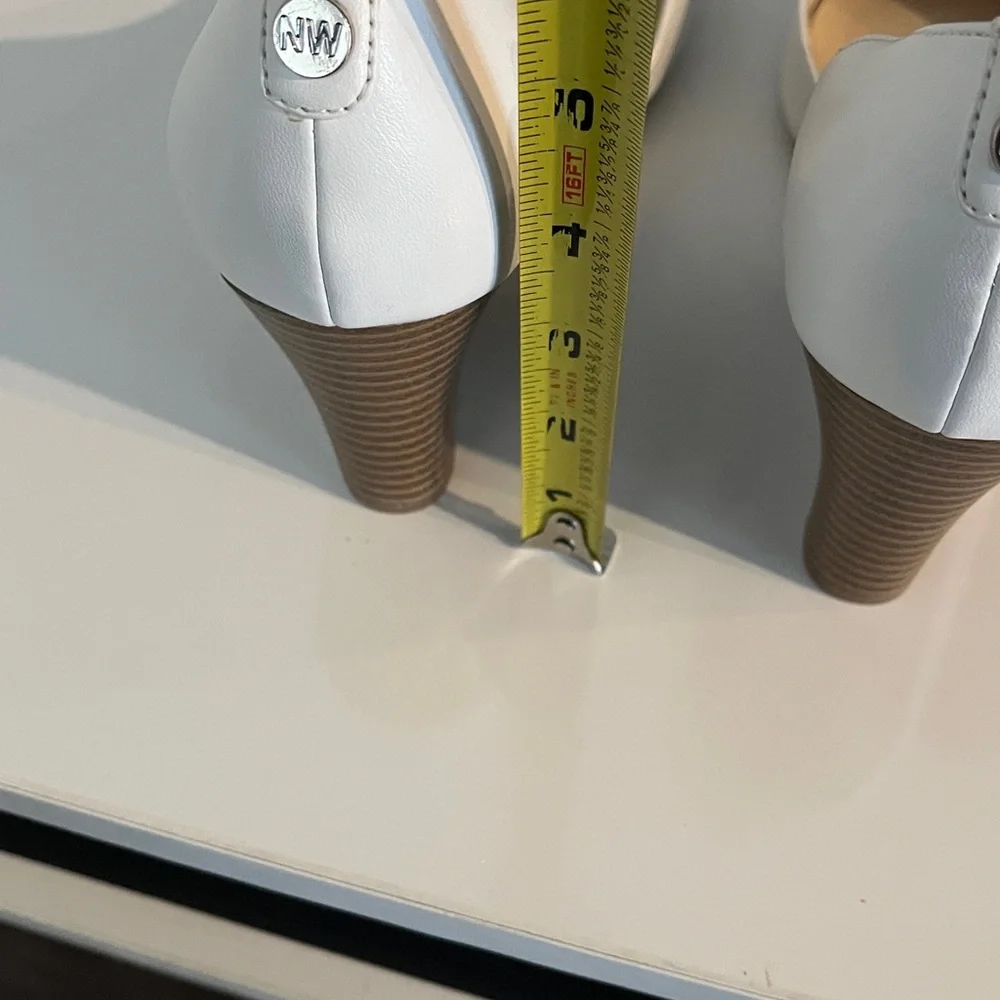 Nine West Women's White Wedges‎